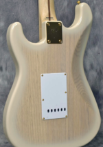 Exclusive Richie Kotzen Stratocaster See-through White Burst  Fender made in Japan - Image 6